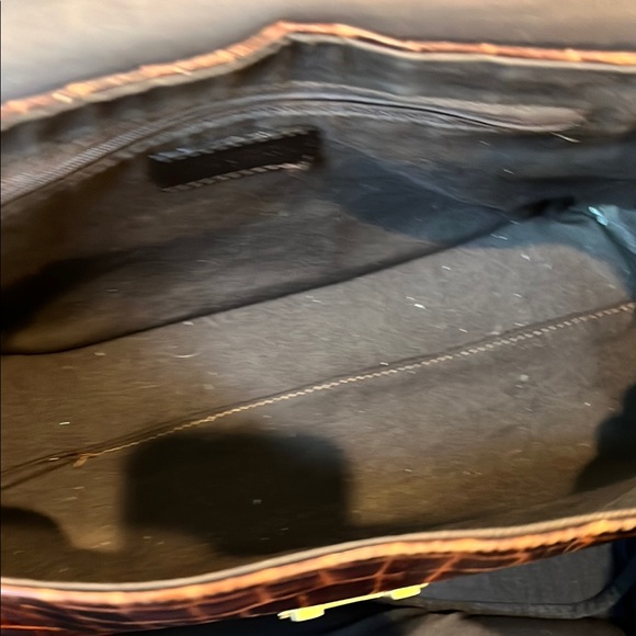 Lord & Taylor Croc-Embossed Brown Leather Shoulder Bag made in Italy - Picture 3 of 6